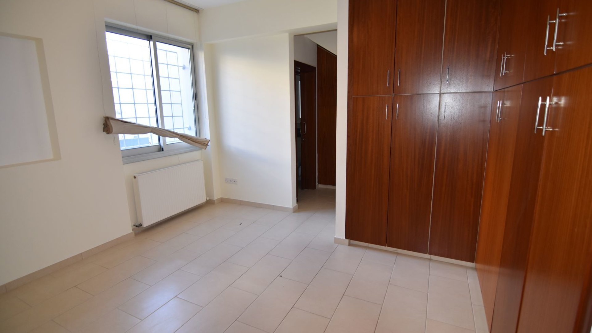 5 bedrooms Villa in Agios Athanasios, Limassol, Cyprus No. 28176
