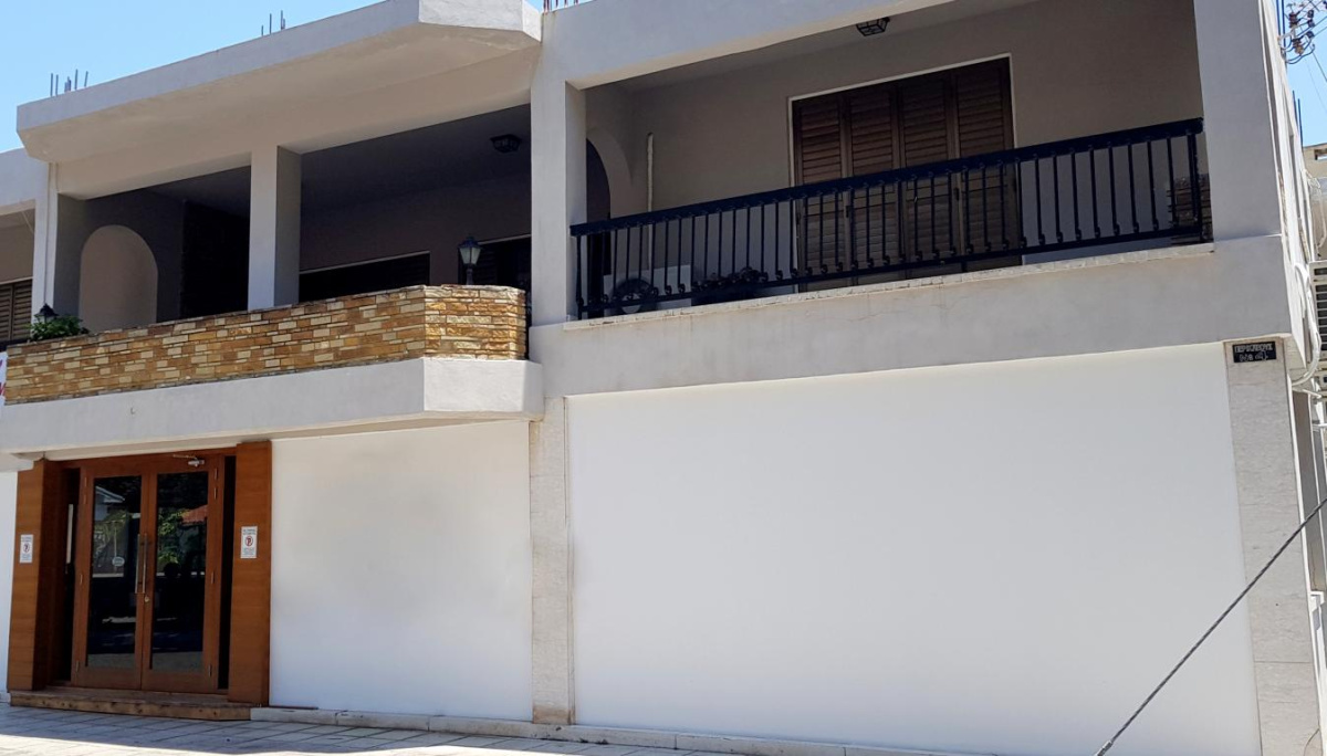 1250m2 Propriété commerciale à Nicosia, Chypre No. 38443