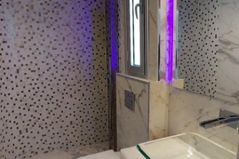 3 chambres Appartement à Limassol, No. 38445 7