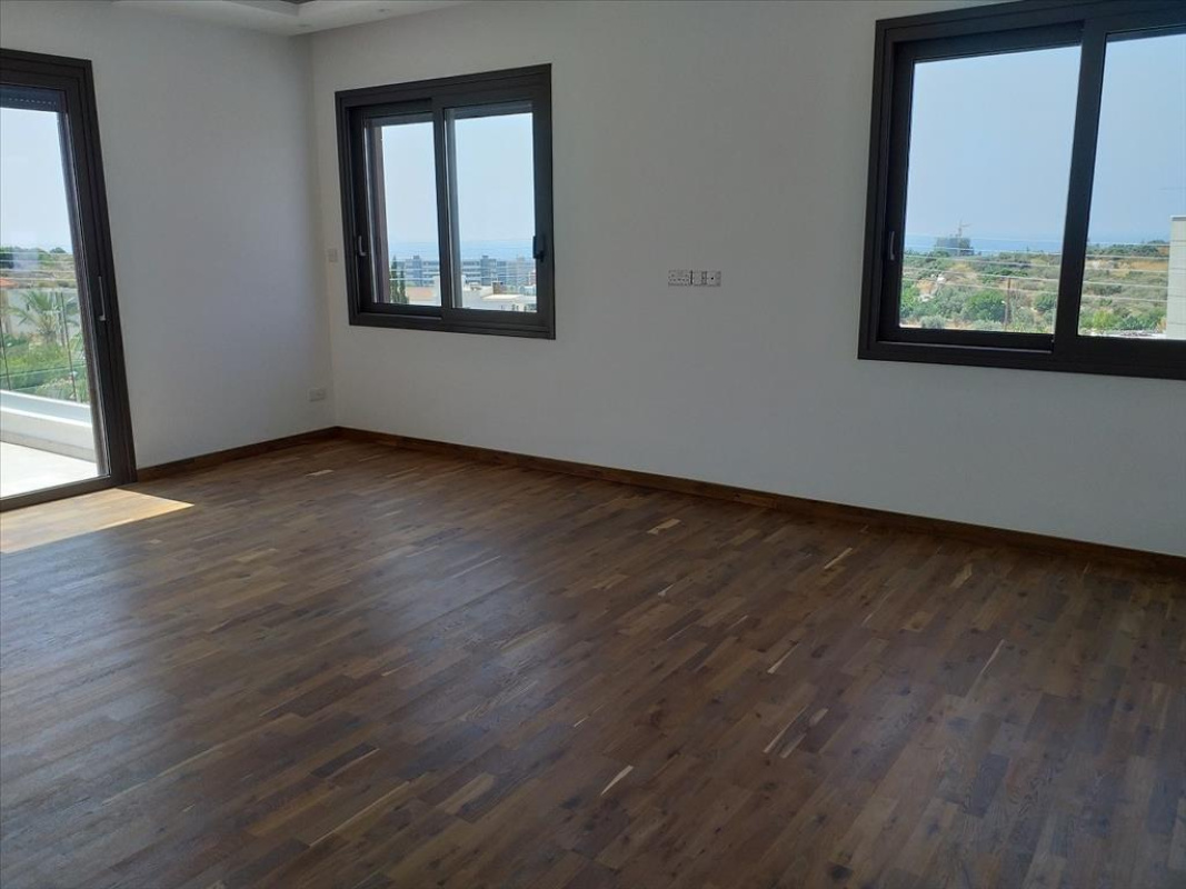 6 bedrooms Villa in Limassol, Cyprus No. 38439