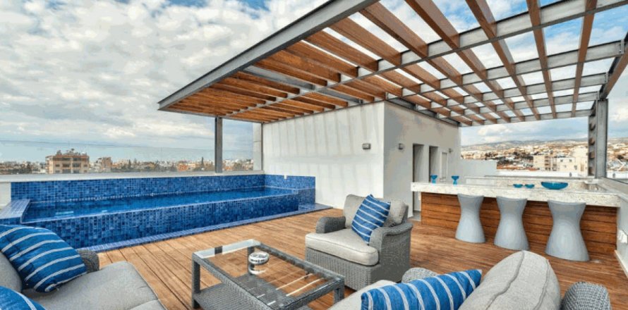 3 bedrooms Apartment in Paphos,  No. 38441