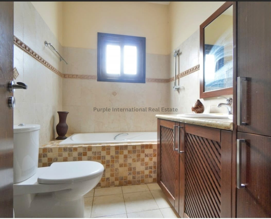 4 bedrooms Villa in Mosfiloti, Larnaka, Cyprus No. 56597
