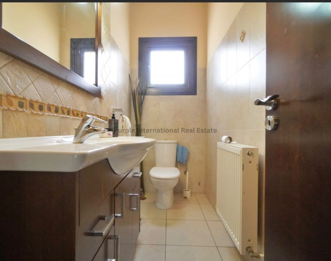 4 bedrooms Villa in Mosfiloti, Larnaka, Cyprus No. 56597