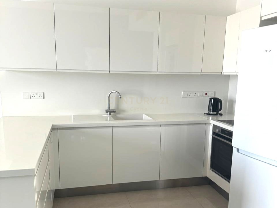 3 bedrooms Duplex in Germasogeia, Limassol, Cyprus No. 55060