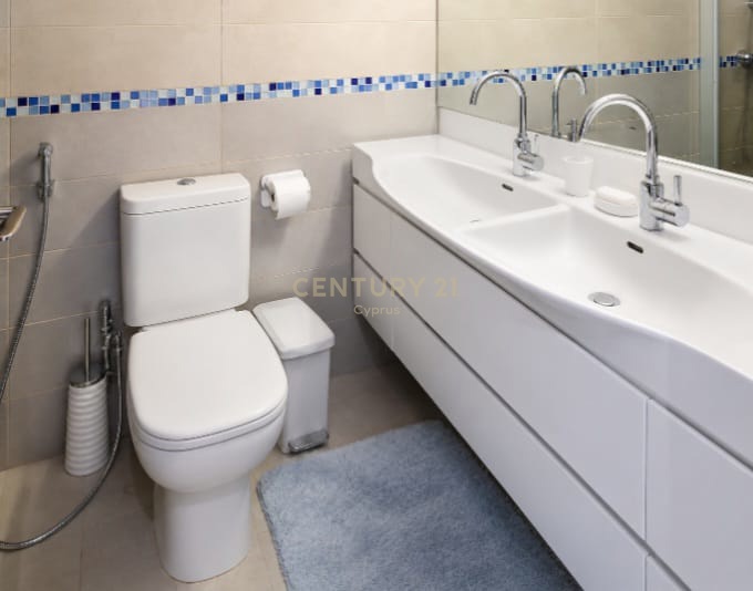 3 bedrooms Duplex in Limassol, Cyprus No. 55061