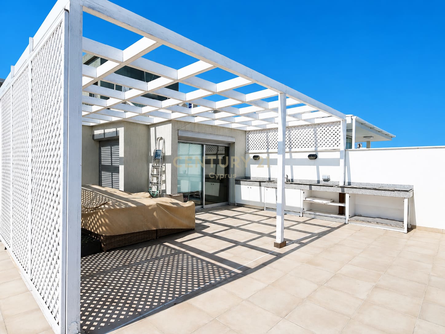 3 bedrooms Duplex in Limassol, Cyprus No. 55061