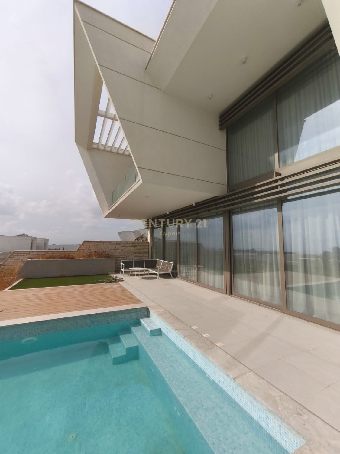 4 bedrooms Villa in Mouttagiaka, Limassol, Cyprus No. 55066