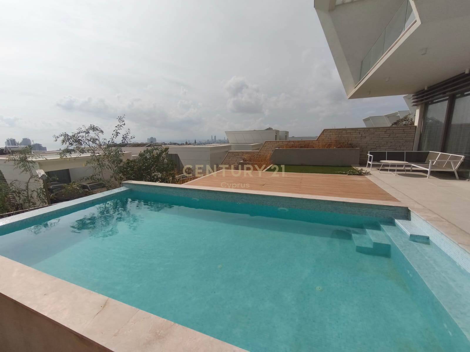 4 bedrooms Villa in Mouttagiaka, Limassol, Cyprus No. 55066