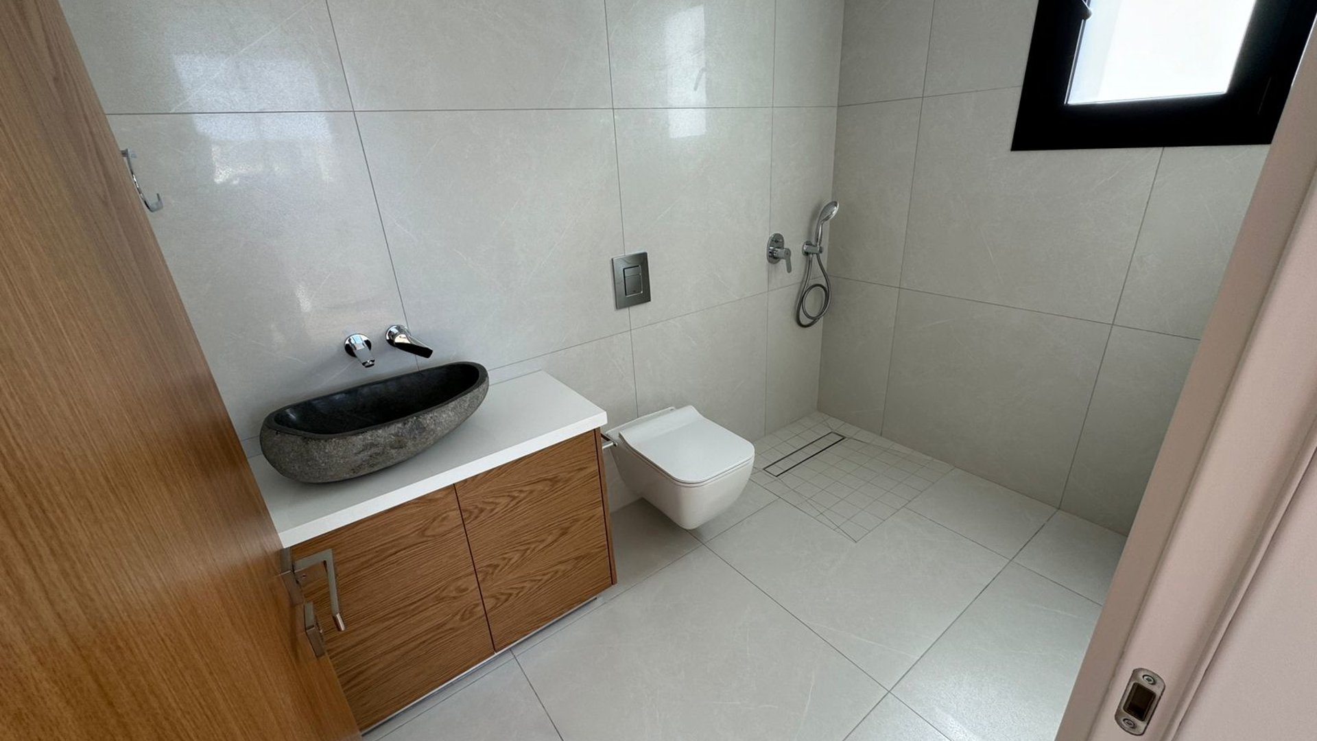 3 bedrooms Apartment in Kissonerga, Paphos, Cyprus No. 30144