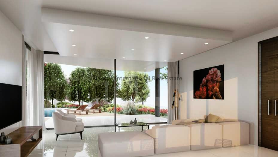 4 bedrooms Villa in Chloraka, Paphos, Cyprus No. 8057