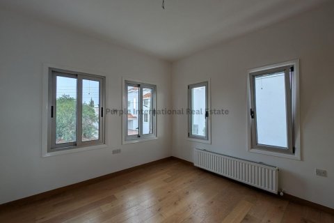 Вилла с 5 спальнями в Никосия, Кипр № 37268 10