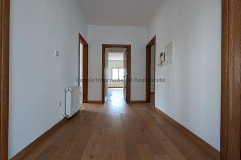 Вилла с 5 спальнями в Никосия, Кипр № 37268 22