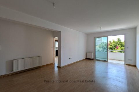 Квартира с 3 спальнями в Строволос, Никосия, Кипр № 37267 6