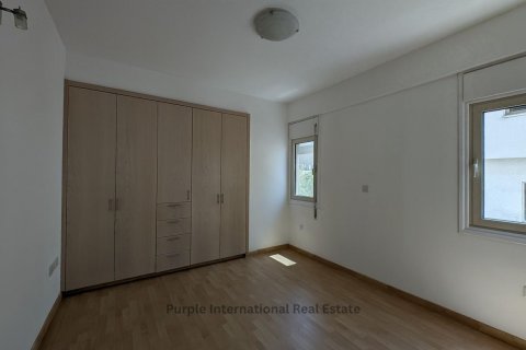 Квартира с 3 спальнями в Строволос, Никосия, Кипр № 37267 17