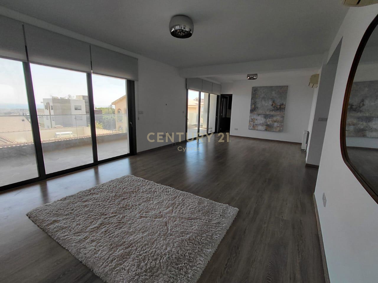 3 bedrooms Apartment in Mesa Geitonia, Limassol, Cyprus No. 55116
