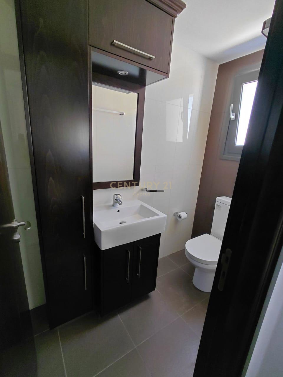3 bedrooms Apartment in Mesa Geitonia, Limassol, Cyprus No. 55116