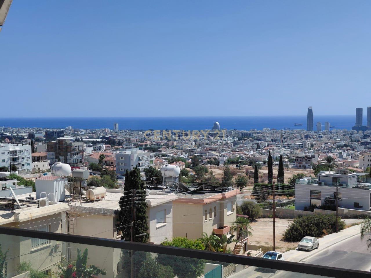 3 bedrooms Apartment in Mesa Geitonia, Limassol, Cyprus No. 55116