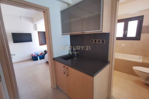 3 dormitorios Villa en Agios Tychonas, Limassol,  No. 55119 8