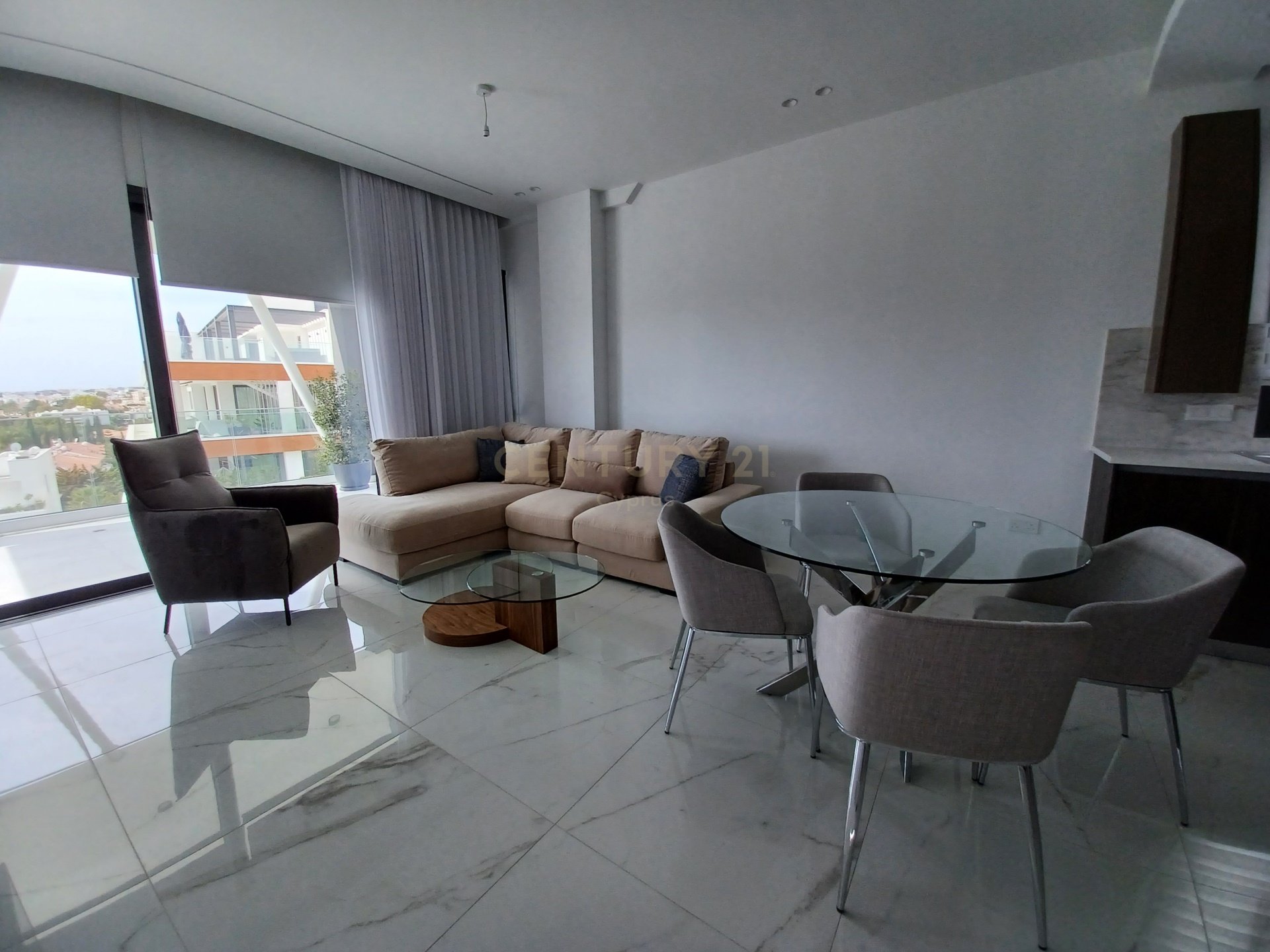 3 bedrooms Apartment in Germasogeia, Limassol, Cyprus No. 29831