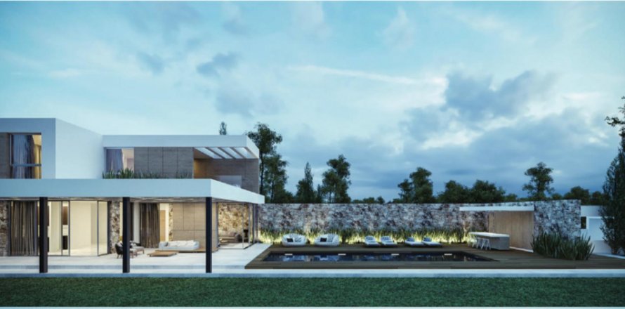 Вилла с 5 спальнями в Пафос,  № 38456