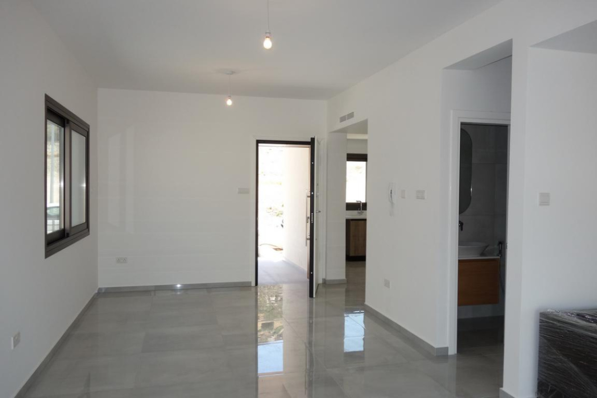 4 bedrooms Villa in Limassol, Cyprus No. 38454