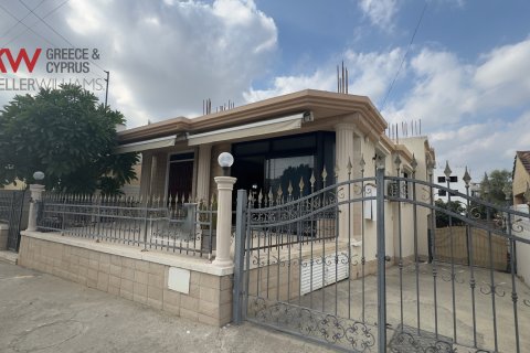 3 bedrooms Townhouse in Larnaca, Larnaka,  No. 39916