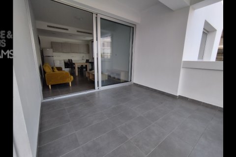 1 bedroom Apartment in Limassol, No. 39918 3