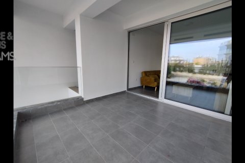 1 bedroom Apartment in Limassol, No. 39918 4