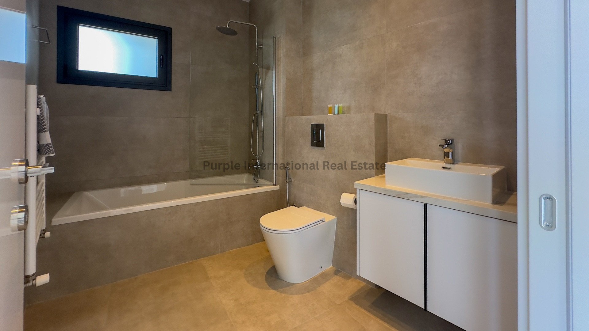 4 dormitorios Villa en Ayia Napa, Ammochostos, Chipre No. 36695