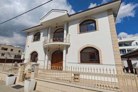 5 bedrooms Townhouse in Livadia, Larnaka,  No. 40533 2