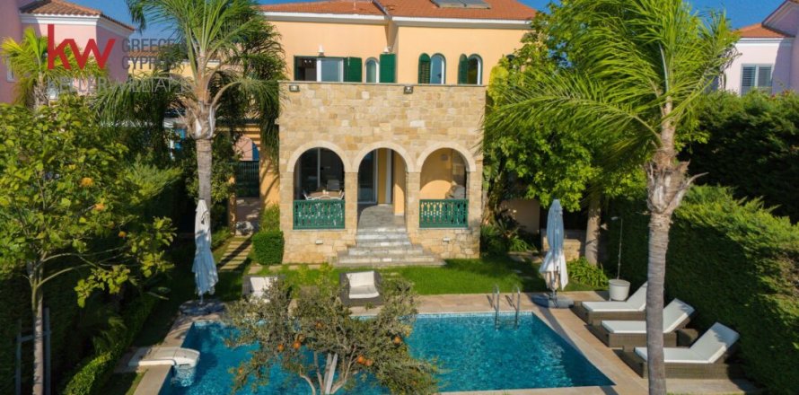 5 chambres Villa à Limassol,  No. 40531