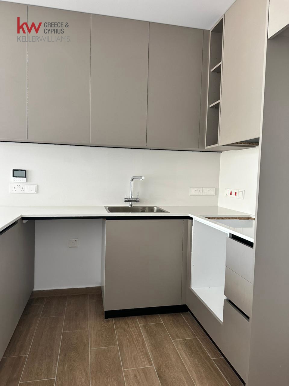 2 chambres Appartement à Larnaca, Larnaka, Chypre No. 40404