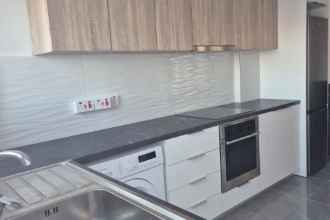 3 bedrooms Apartment in Larnaka,  No. 40409 4