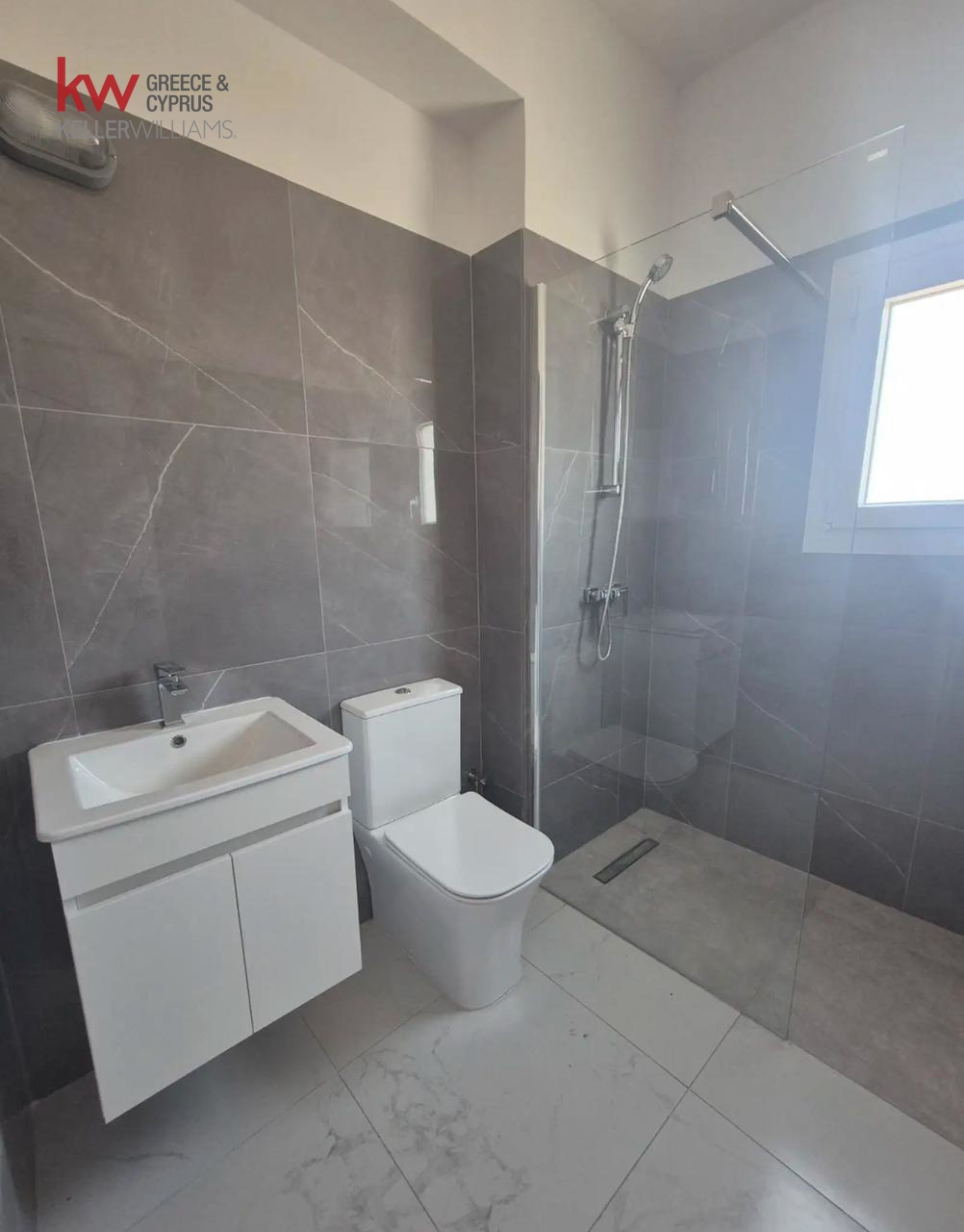 3 chambres Appartement à Larnaka, Chypre No. 40409