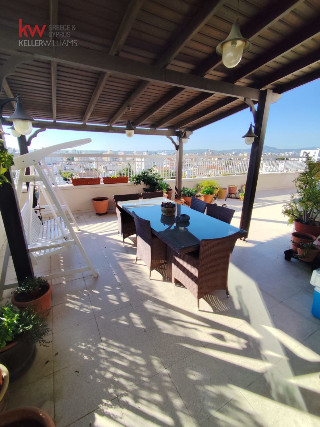 3 bedrooms Apartment in Larnaca, Larnaka, Cyprus No. 40056