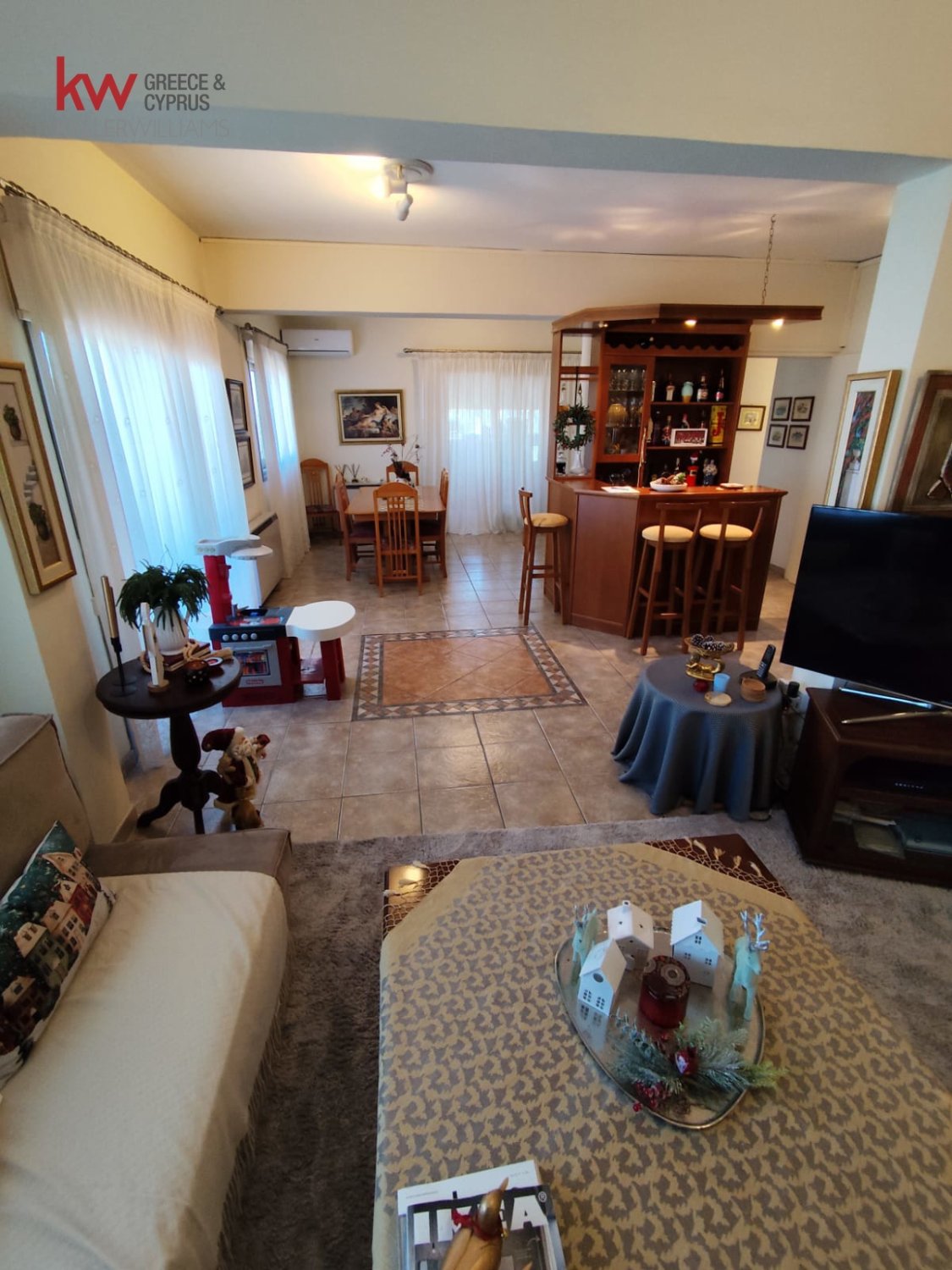 3 bedrooms Apartment in Larnaca, Larnaka, Cyprus No. 40056