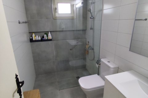 3 bedrooms Apartment in Larnaca, Larnaka,  No. 40056 16