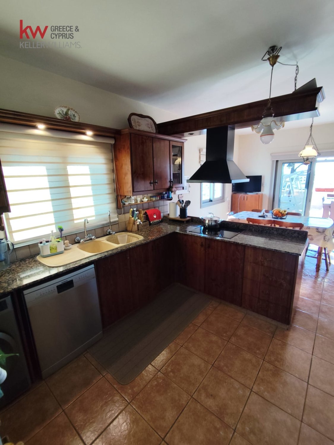 3 bedrooms Apartment in Larnaca, Larnaka, Cyprus No. 40056