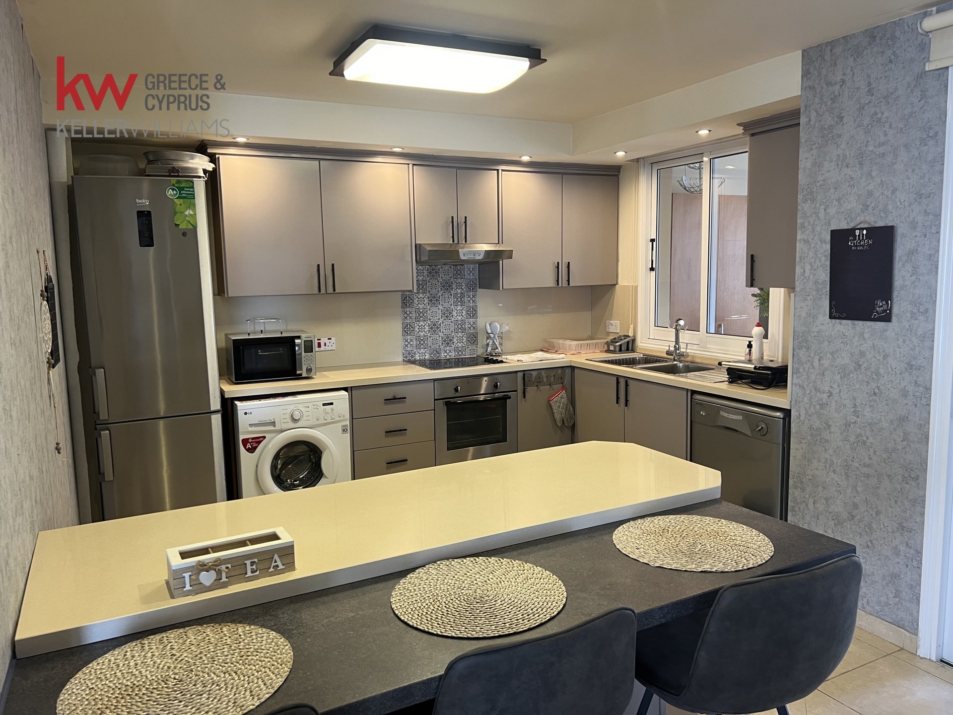 3 bedrooms Apartment in Oroklini, Larnaka, Cyprus No. 40054