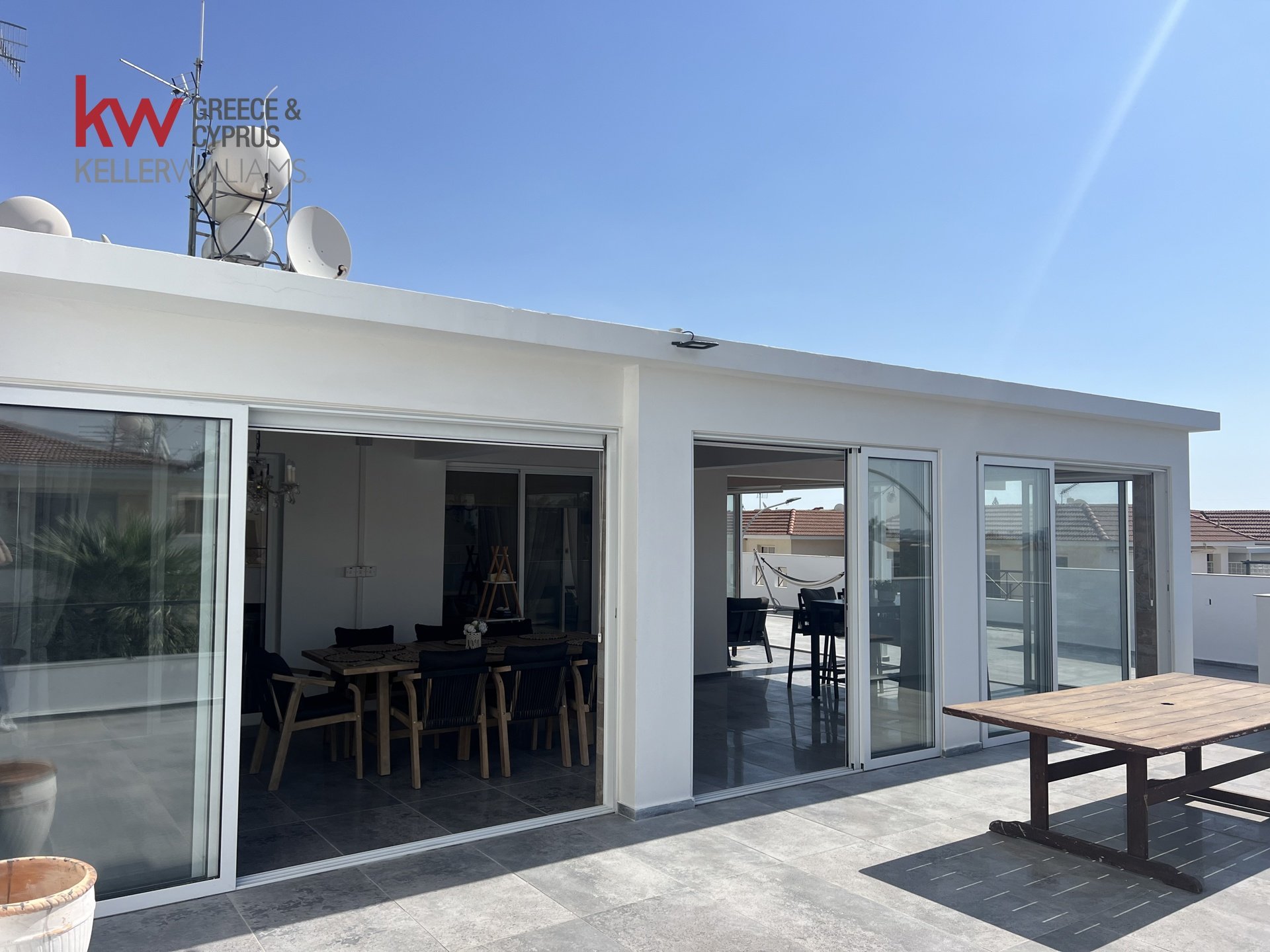 3 bedrooms Apartment in Oroklini, Larnaka, Cyprus No. 40054