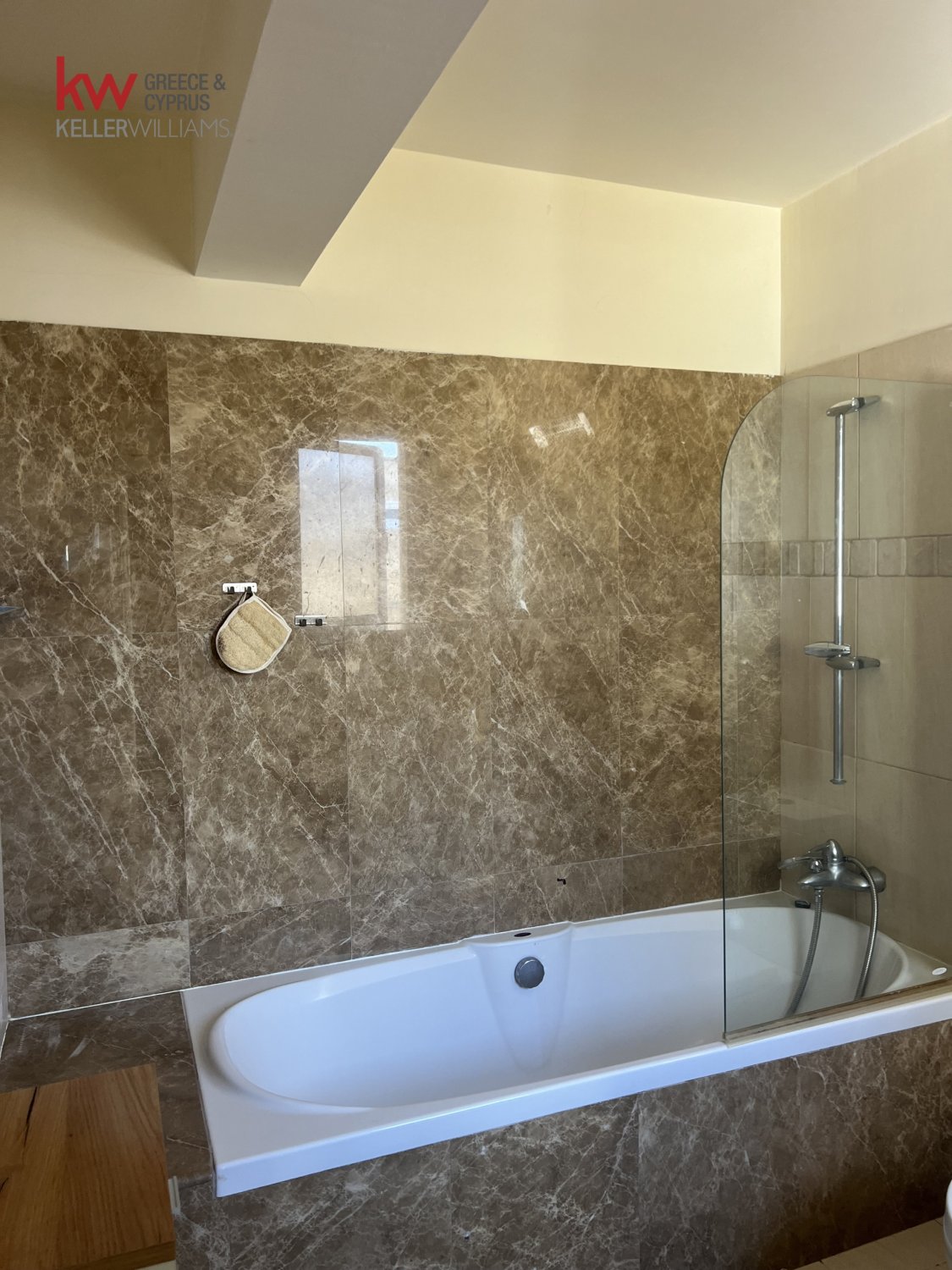 3 bedrooms Apartment in Oroklini, Larnaka, Cyprus No. 40054