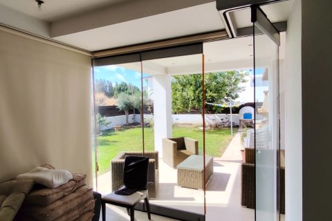 4 bedrooms Townhouse in Larnaka,  No. 40055 11