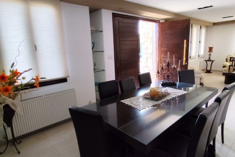 4 bedrooms Townhouse in Larnaka,  No. 40055 5