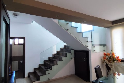 4 bedrooms Townhouse in Larnaka,  No. 40055 8