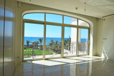 6 bedrooms Villa in Pervolia, Larnaka,  No. 46053 7