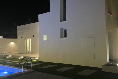 3 chambres Maison de Ville à Pervolia, Larnaka,  No. 51267 24