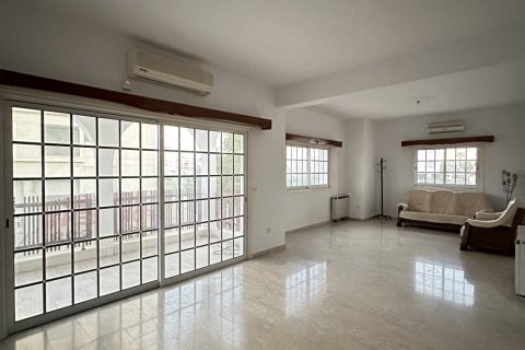 3 bedrooms Apartment in Larnaca, Larnaka,  No. 49910 2