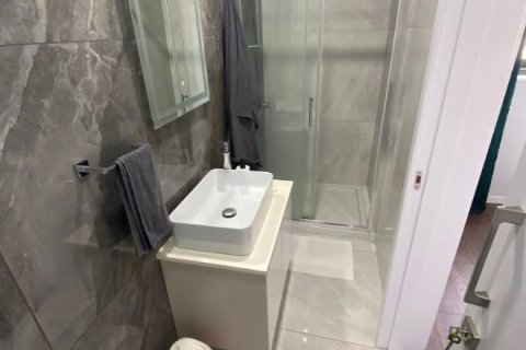 2 bedrooms Apartment in Larnaca, Larnaka,  No. 49911 10