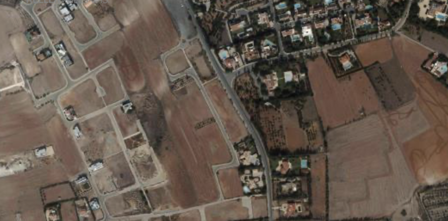 743m2 Land in Agios Georgios, Nicosia,  No. 49907