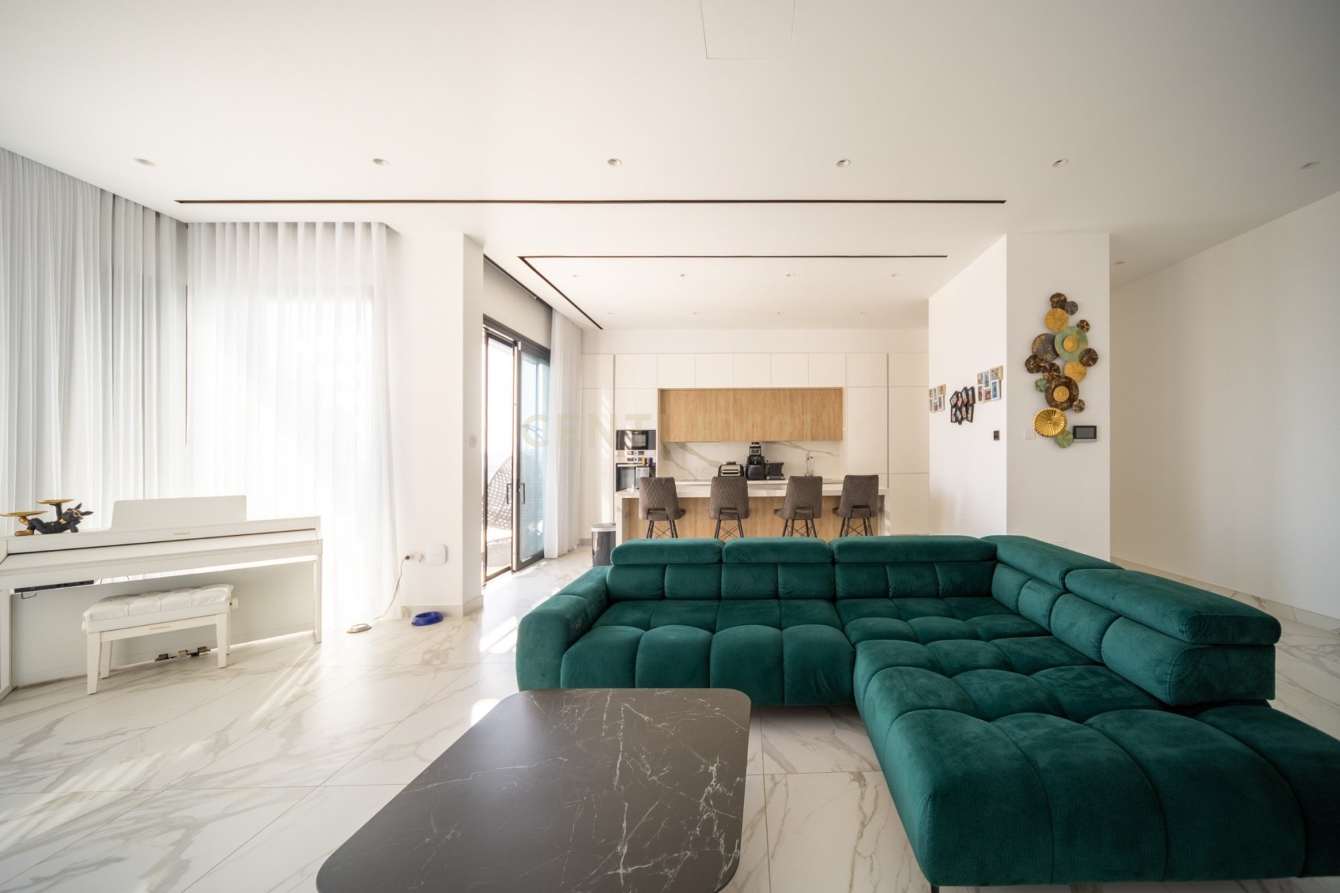 4 bedrooms Duplex in Germasogeia, Limassol, Cyprus No. 55541